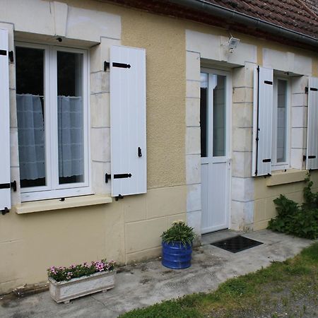 La Maison De Gilydie Chabris Exterior photo